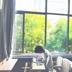 看亚洲老女人逼的视屏
